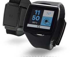 Qualcomm zeigt Mobilfunk Zubehör Toq Smartwatch
